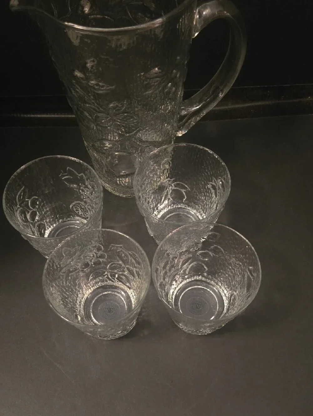 Williams Sonoma Clear Embossed Glass Juice Pitcher with 4 Matching Tumblers